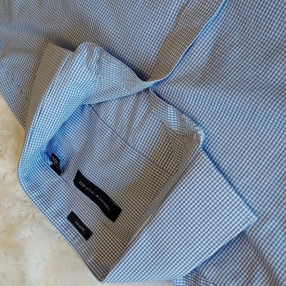 TOMMY Hilfiger Men's dress shirt size L - Picture 6 of 6